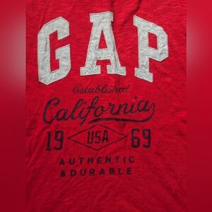 🌞4/20$ GAP Red California Graphic Tee